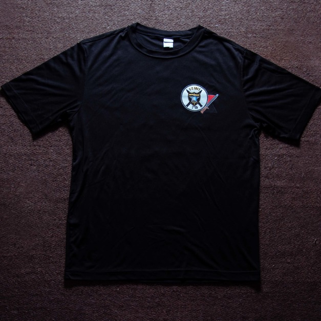 2000年代 美國品牌 Sport-Tek 出品 美國陸軍 Stryker 旅級戰鬥隊 美軍軍事古著T恤 TA23