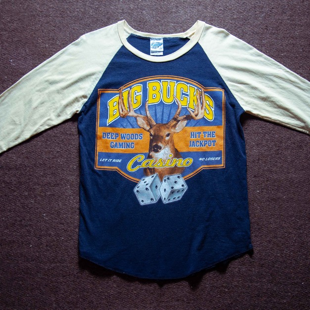 2000年代 美國品牌 Gildan 出品 公鹿博奕遊戲 古著七分袖T恤 TA54