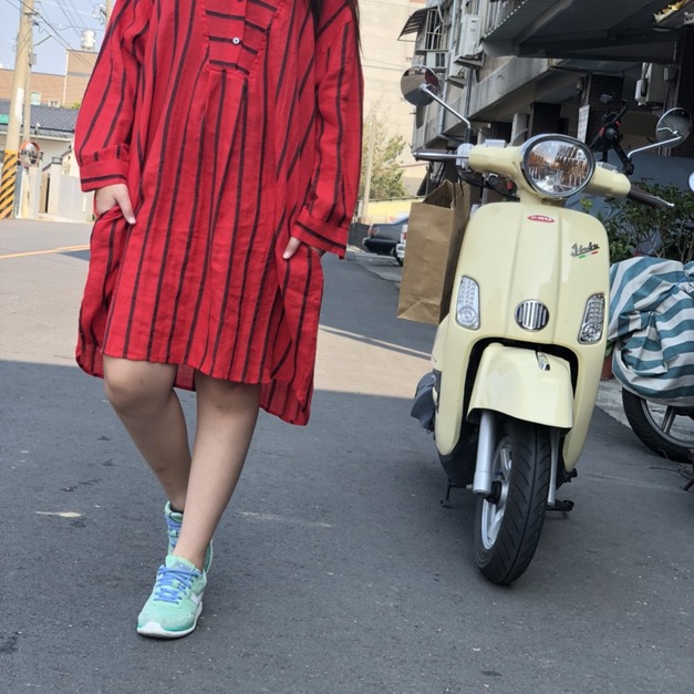 黑直條洋裝 - 共2色 黑直條洋裝 - 共2色