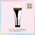 歌舞伎系列三角底妝刷 F87 EDGE KABUKI™ BRUSH 歌舞伎系列三角底妝刷 F87 EDGE KABUKI™ BRUSH