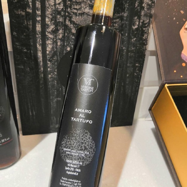 VT松露香味利口酒500ml 28% vol. VT松露香味利口酒500ml 28% vol.