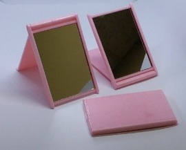 粉彩長方鏡(摺疊式鏡子) 1入  (透明自黏袋) 粉彩長方鏡(摺疊式鏡子) 1入  (透明自黏袋)