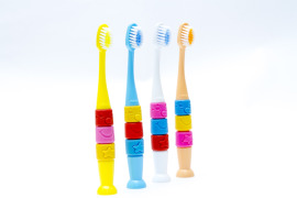 OR01 三環牙刷 12入 (提袋裝) OR01 三環牙刷 12入 (提袋裝)