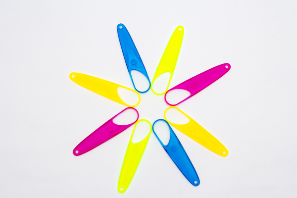 TS02 新雙面刮舌器 (舌苔棒) 1入 (背卡裝)  特惠方案 – 買10支送5支, 總金額 $600元 優惠到6月底