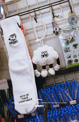 WODEN × EMUDY × Faam 襪子絨毛玩偶套組 WODEN × EMUDY × Faam 襪子絨毛玩偶套組