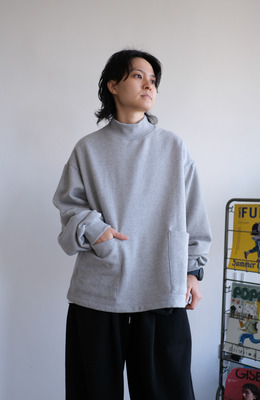 高領雙口袋大學TEE /三色 高領雙口袋大學TEE /三色