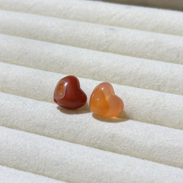 天然水晶 瑪瑙 愛心 隨機 一顆 天然水晶 瑪瑙 愛心 隨機 一顆