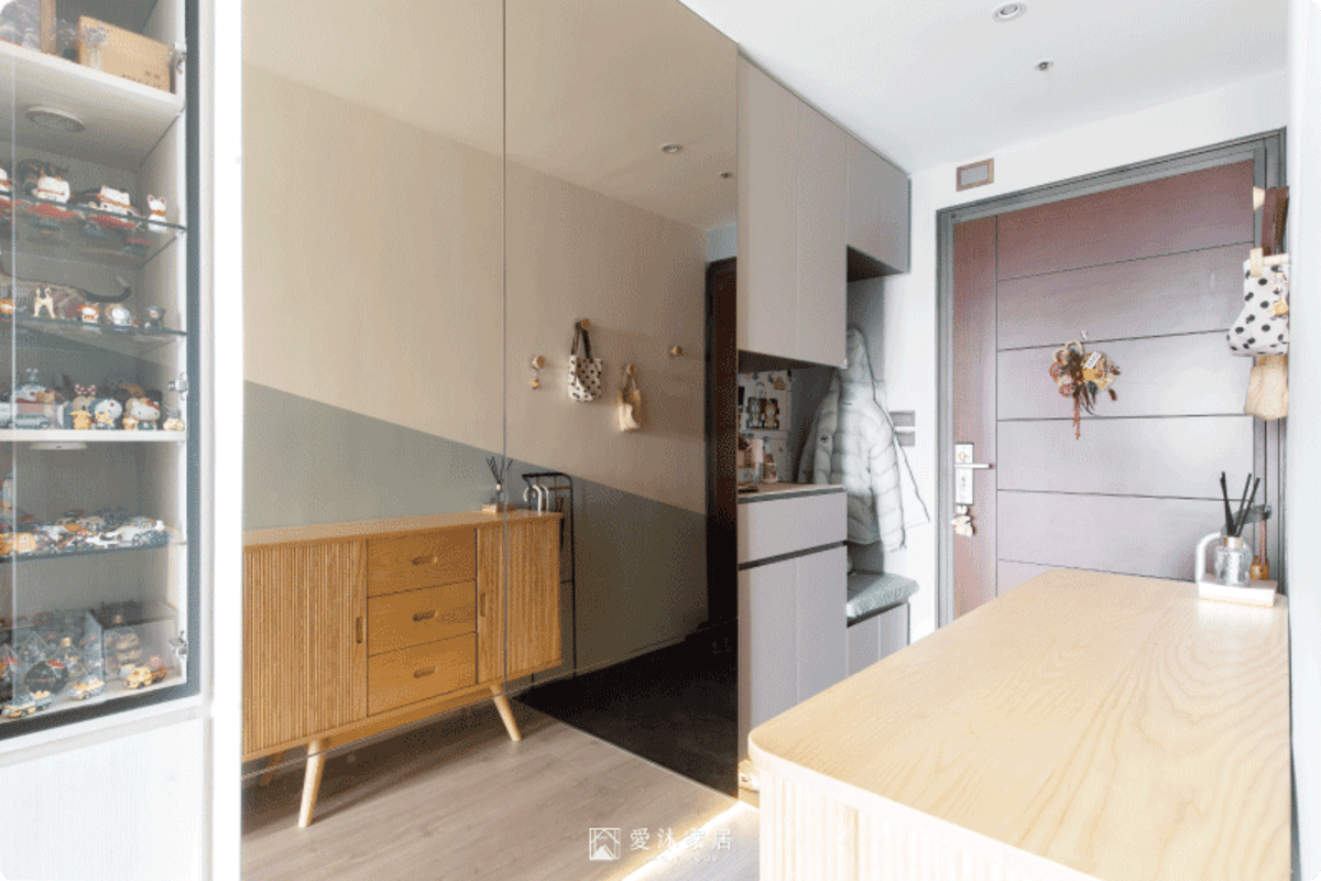 玄關設計作品:鏡面拓寬