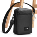 【Pacsafe】GO anti-theft festival crossbody 4.5L防盜側背包-黑 35170130_4 【Pacsafe】GO anti-theft festival crossbody 4.5L防盜側背包-黑 35170130_4