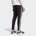 (男)【愛迪達ADIDAS】ESSENTIALS 單面汗布不束腳錐形三間長褲-黑色 IC0044_5 (男)【愛迪達ADIDAS】ESSENTIALS 單面汗布不束腳錐形三間長褲-黑色 IC0044_5