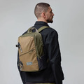 【北極狐Fjallraven】Vardag Backpack 17L後背包-煤炭黑/綠黏土 23200300-037/23200300-620-221_6 【北極狐Fjallraven】Vardag Backpack 17L後背包-煤炭黑/綠黏土 23200300-037/23200300-620-221_6