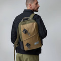 【北極狐Fjallraven】Vardag Backpack 17L後背包-煤炭黑/綠黏土 23200300-037/23200300-620-221_7 【北極狐Fjallraven】Vardag Backpack 17L後背包-煤炭黑/綠黏土 23200300-037/23200300-620-221_7