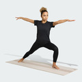 (女)【愛迪達ADIDAS】Yoga Essentials 短袖上衣-黑 JM4479_3 (女)【愛迪達ADIDAS】Yoga Essentials 短袖上衣-黑 JM4479_3