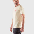 (男)【北極狐Fjallraven】Logo T Shirt M 短袖T恤-粉筆白 87313-113_4 (男)【北極狐Fjallraven】Logo T Shirt M 短袖T恤-粉筆白 87313-113_4