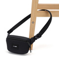 【Pacsafe】GO Anti-Theft Micro Sling 1L隨行斜背小包-黑色 35195130_2 【Pacsafe】GO Anti-Theft Micro Sling 1L隨行斜背小包-黑色 35195130_2