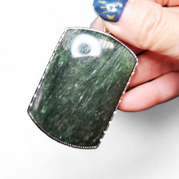 天然水晶 滿滿髮絲 礦物 綠髮晶 吊墜 項鍊 三種尺寸可做選擇 WB008 天然水晶 滿滿髮絲 礦物 綠髮晶 吊墜 項鍊 三種尺寸可做選擇 WB008