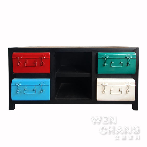 135cm寬實木電視櫃,中間附有開放式機上盒層架,LOFT風格客廳家具推薦