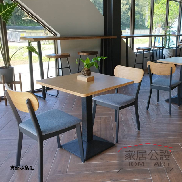 咖啡廳桌椅配置