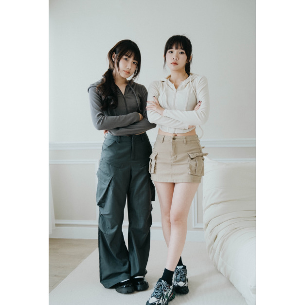 【jnauxz】曼哈頓印象 短版緊身魚骨連帽外套/上衣 (七色) 【jnauxz】曼哈頓印象 短版緊身魚骨連帽外套/上衣 (七色)