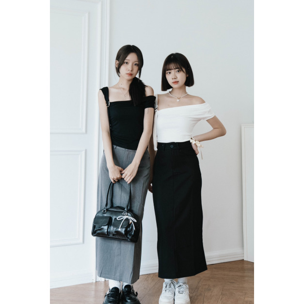 【jnauxz】黑/灰S現貨!! 售完不補 羅馬故事 後開衩顯瘦西裝裙 【jnauxz】黑/灰S現貨!! 售完不補 羅馬故事 後開衩顯瘦西裝裙