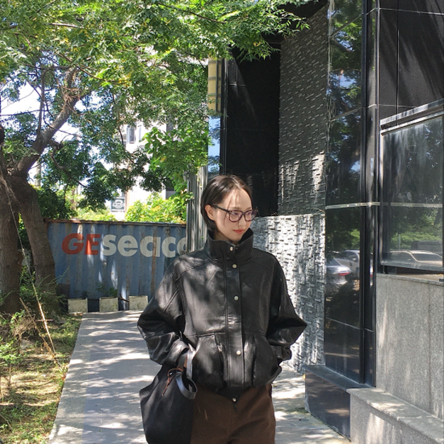 必入!!(設計師款)高顏值黑皮衣 必入!!(設計師款)高顏值黑皮衣