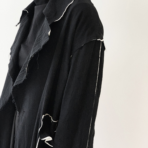 棉麻撞色胚布不收邊翻領落肩寬鬆長版大衣