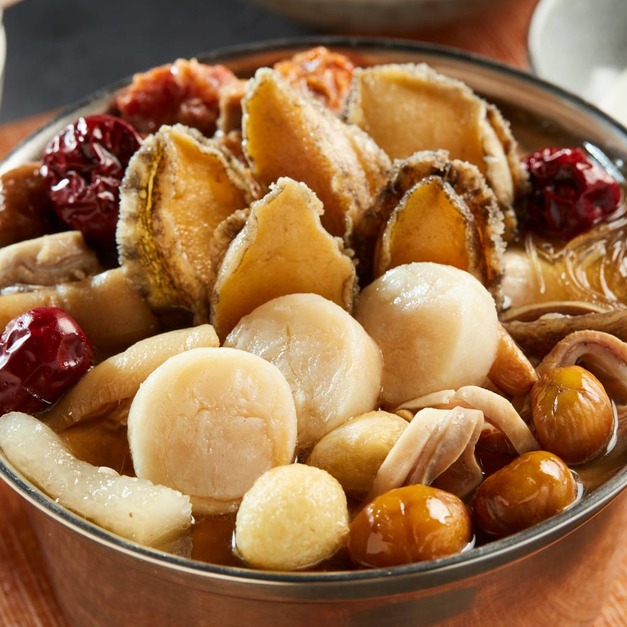 干貝鮑魚佛跳牆(附鐵鍋) 干貝鮑魚佛跳牆(附鐵鍋)