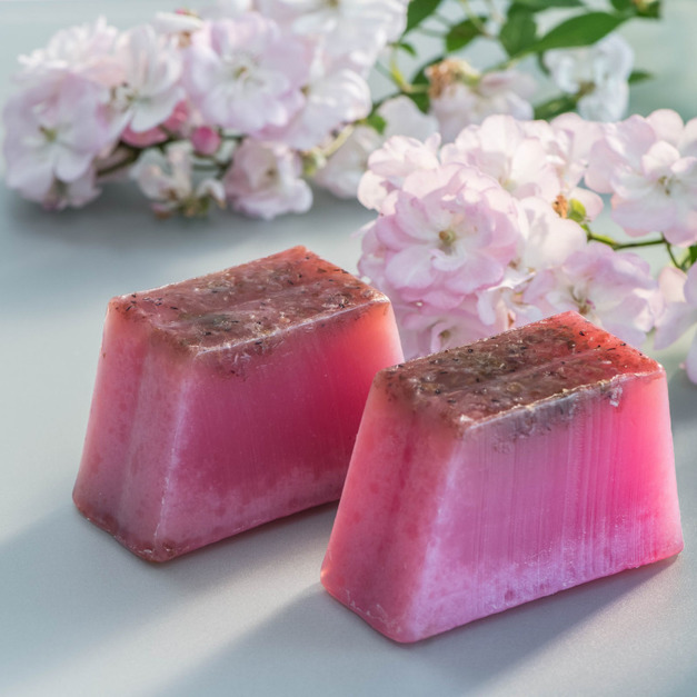 玫瑰&小黃瓜手工皂 125g 雙梯 (*多件另有優惠*) 玫瑰&小黃瓜手工皂 125g 雙梯 (*多件另有優惠*)
