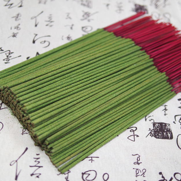 特級新山檀香綠色立香(尺四)