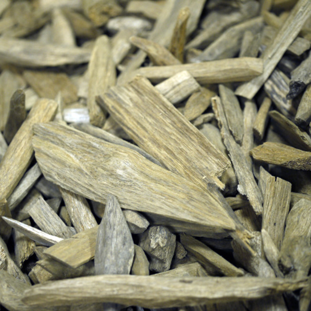 巴布亞沉香,每兩360元