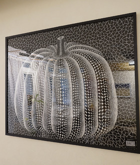 Sold Out絕版品|草間彌生 Yayoi Kusama|南瓜絲巾 Sold Out絕版品|草間彌生 Yayoi Kusama|南瓜絲巾