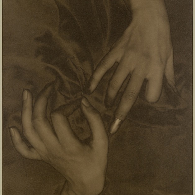 body 2 - Hands and Thimble 1919