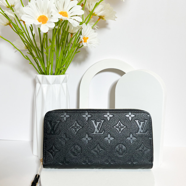LOUIS VUITTON LV 黑壓印拉鍊長夾 LOUIS VUITTON LV 黑壓印拉鍊長夾