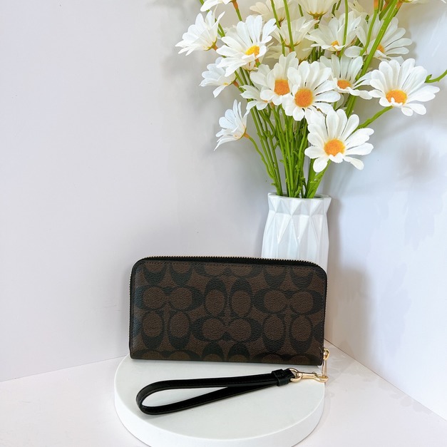 COACH 老花拉鍊長夾 深咖 COACH 老花拉鍊長夾 深咖