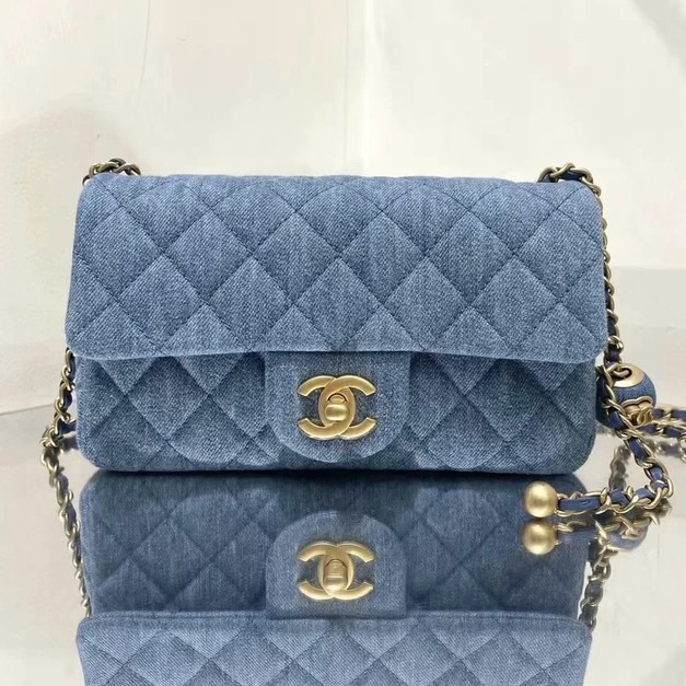 CHANEL 牛仔金球 mini 20cm CHANEL 牛仔金球 mini 20cm