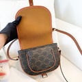 CELINE TRIOMPHE 帆布中號 FOLCO 老花馬鞍包_2 CELINE TRIOMPHE 帆布中號 FOLCO 老花馬鞍包_2