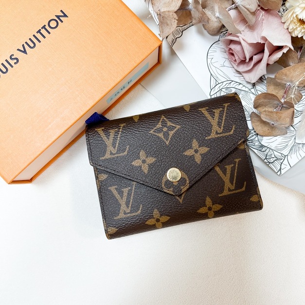 LOUIS VUITTON LV 粉豆 三折短夾 LOUIS VUITTON LV 粉豆 三折短夾