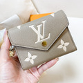 LV Victorine 壓印三折短夾 斑鳩灰_1 LV Victorine 壓印三折短夾 斑鳩灰_1