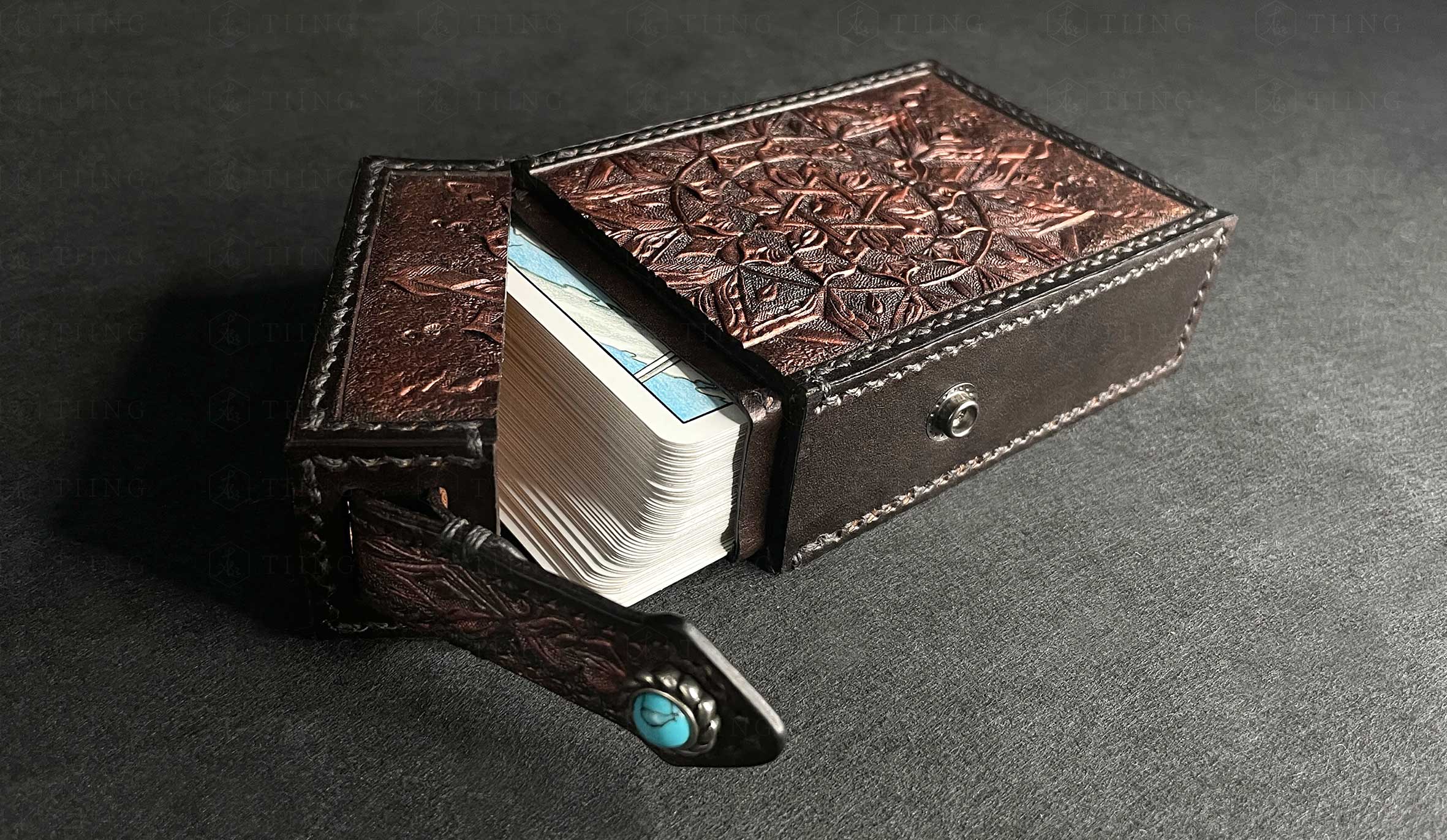 梃Tiing Leatherart 皮盒 Buttero