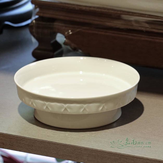 青瓷蓮紋供盤|立體蓮瓣浮雕, 莊嚴佛堂 青瓷蓮紋供盤|立體蓮瓣浮雕, 莊嚴佛堂