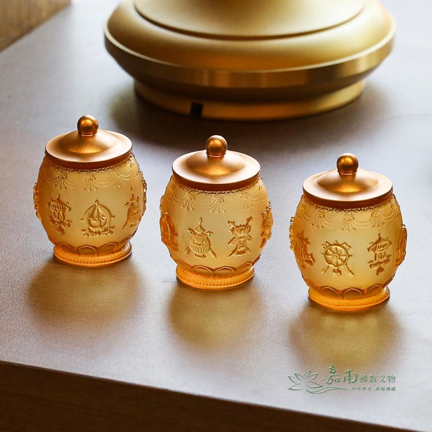 琉璃八吉祥供杯 琥珀色 (小)|八吉祥護持、招福聚氣 琉璃八吉祥供杯 琥珀色 (小)|八吉祥護持、招福聚氣