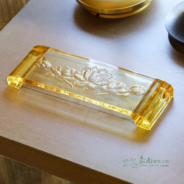 琉璃蓮花供杯台-琥珀色|立體蓮花雕刻,佛堂配色百搭 琉璃蓮花供杯台-琥珀色|立體蓮花雕刻,佛堂配色百搭