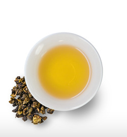 【東傑茶園|特等金萱|罐裝】蜜綠色茶湯,淡淡奶香中透出一絲花朵氣息|台東金萱茶