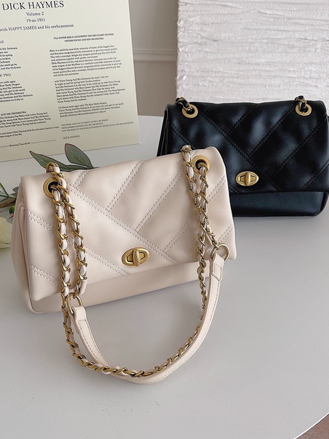 質感小香風鏈帶兩用包(兩色) 20080022 質感小香風鏈帶兩用包(兩色) 20080022