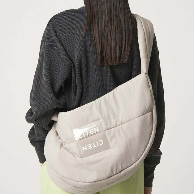 日本正品CITEN半月型大容量鋪棉旅行情侶包 日本正品CITEN半月型大容量鋪棉旅行情侶包