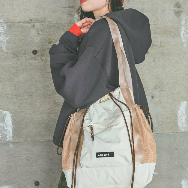 日本正品niko and…防潑水大容量束口托特包 日本正品niko and…防潑水大容量束口托特包