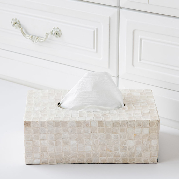 白色手工貝殼面紙盒 白色手工貝殼面紙盒
