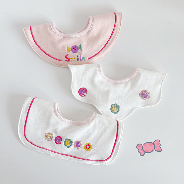 【BW126】韓版刺繡小塗鴉口水巾圍兜3條裝(繽紛字母) 【BW126】韓版刺繡小塗鴉口水巾圍兜3條裝(繽紛字母)
