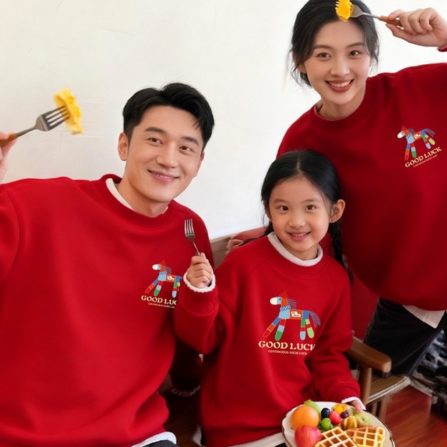 【F197】日系彩色小馬全家福親子長袖上衣(1色) 【F197】日系彩色小馬全家福親子長袖上衣(1色)