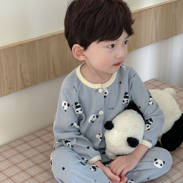 【HB026】日系藍底熊貓透氣開扣成套睡衣(長袖/長褲) 【HB026】日系藍底熊貓透氣開扣成套睡衣(長袖/長褲)